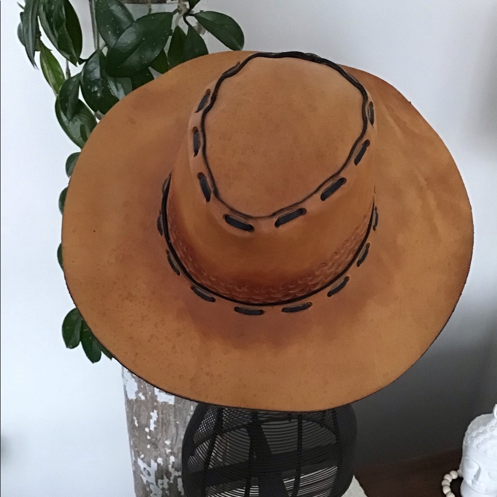 LEATHER COWBOY HAT